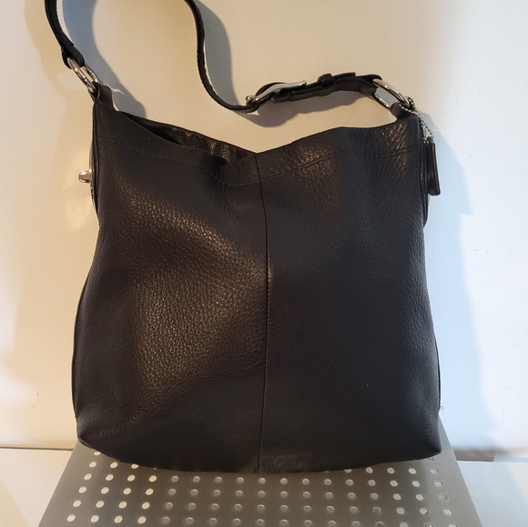 COACH BLACK LEATHER shoulder bag. Excellent condition. - Picture 6 of 11